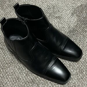Dress boots size 9 wide